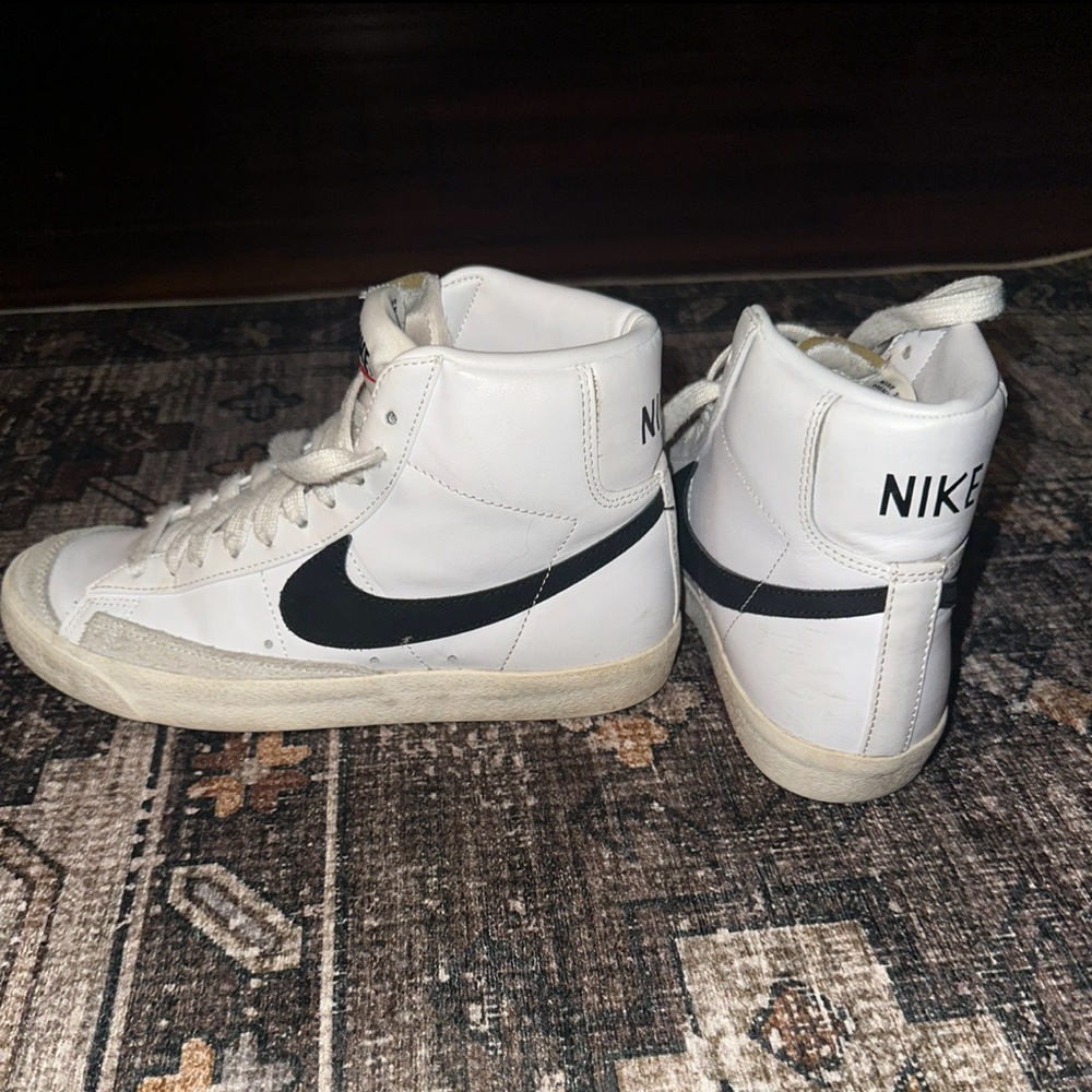 Nike Blazer Mid ‘77